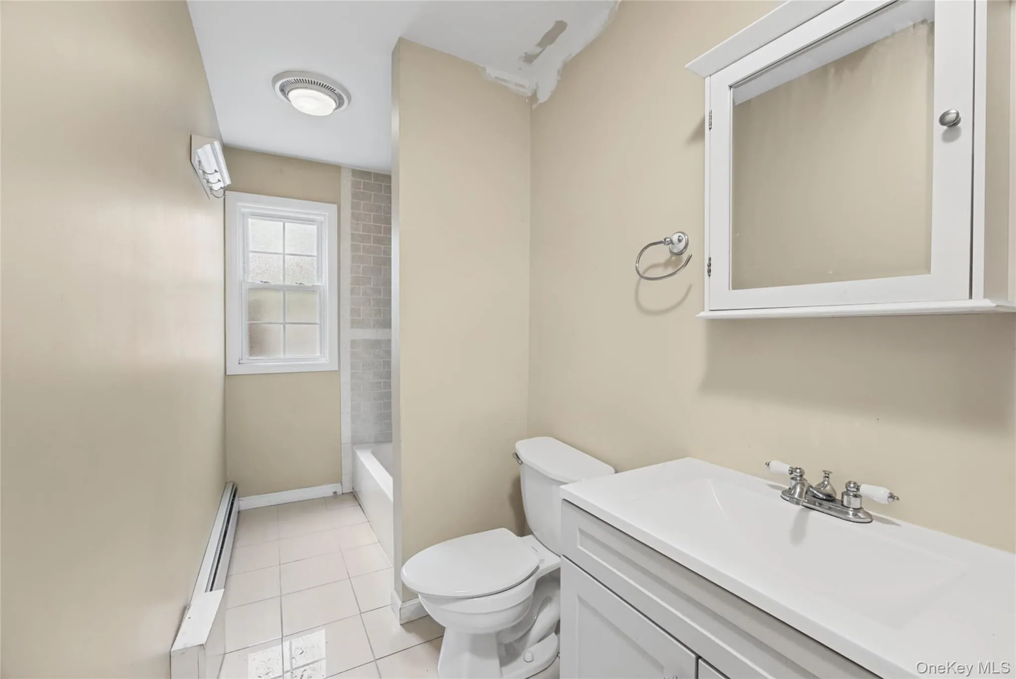 1206 Towne House Village, Islip, NY, 1 Bedroom Bedrooms, 4 Rooms Rooms,1 BathroomBathrooms,Residential,For Rent,Towne House,0,1064981 1206 Towne House Village, Islip, NY, 1 Bedroom Bedrooms, 4 Rooms Rooms,1 BathroomBathrooms,Residential,For Rent,Towne House,0,1064981