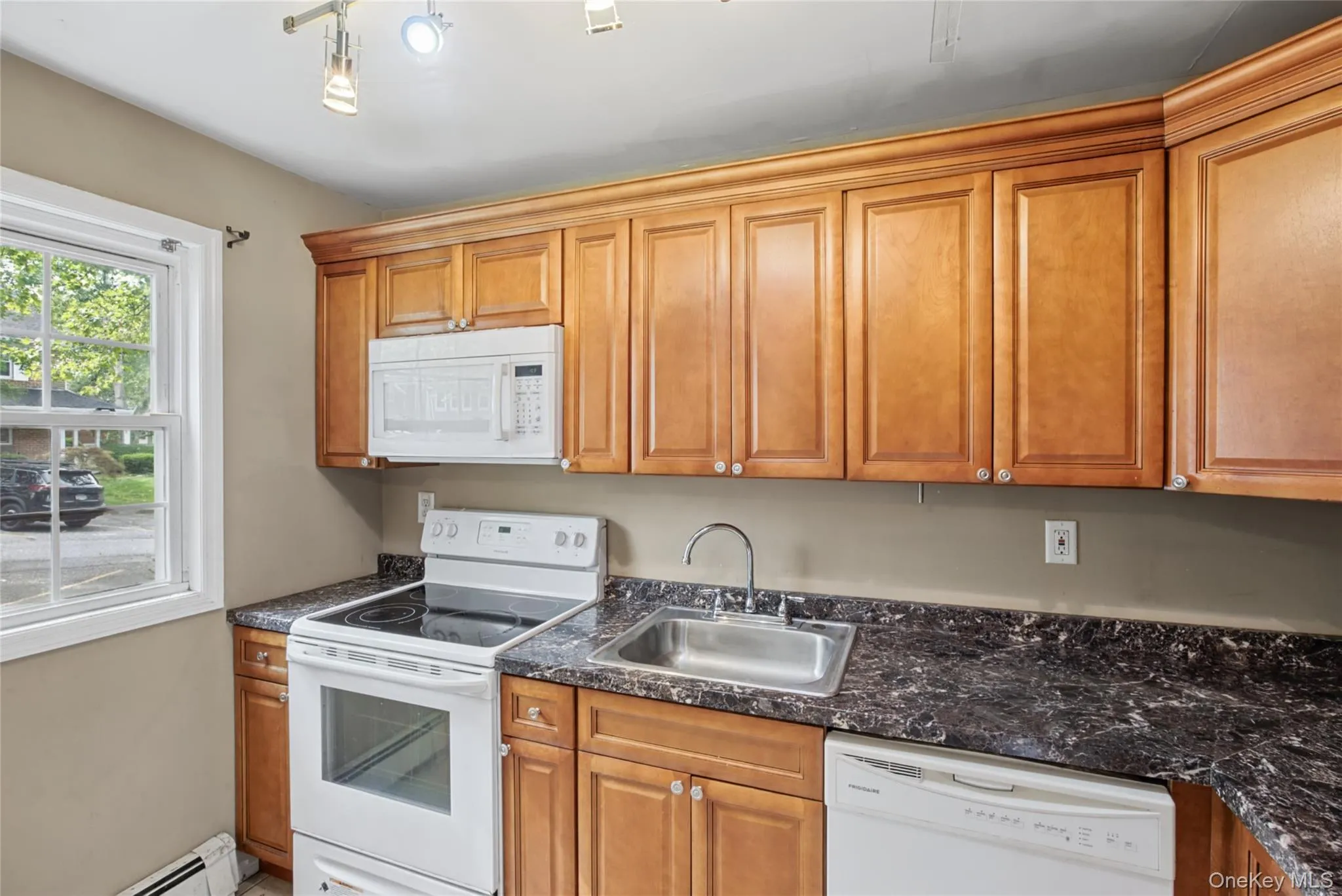 1206 Towne House Village, Islip, NY, 1 Bedroom Bedrooms, 4 Rooms Rooms,1 BathroomBathrooms,Residential,For Rent,Towne House,0,1064981 1206 Towne House Village, Islip, NY, 1 Bedroom Bedrooms, 4 Rooms Rooms,1 BathroomBathrooms,Residential,For Rent,Towne House,0,1064981