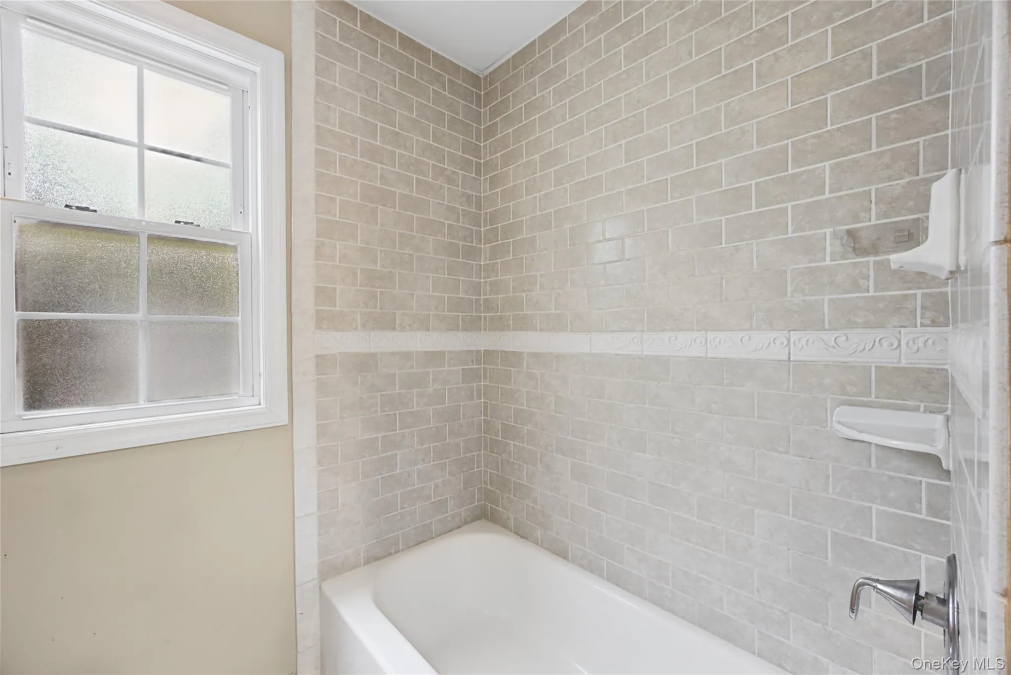 1206 Towne House Village, Islip, NY, 1 Bedroom Bedrooms, 4 Rooms Rooms,1 BathroomBathrooms,Residential,For Rent,Towne House,0,1064981 1206 Towne House Village, Islip, NY, 1 Bedroom Bedrooms, 4 Rooms Rooms,1 BathroomBathrooms,Residential,For Rent,Towne House,0,1064981