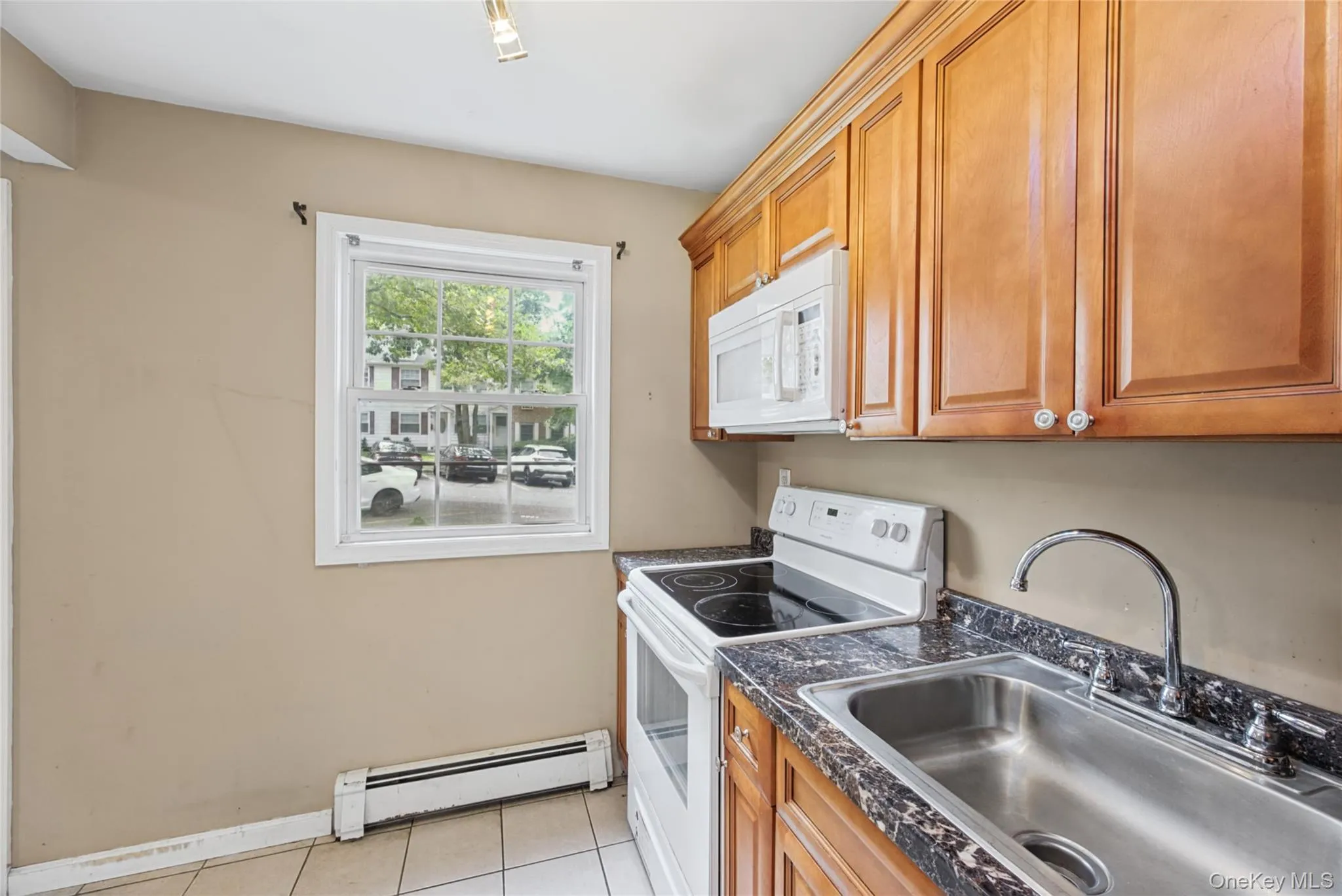 1206 Towne House Village, Islip, NY, 1 Bedroom Bedrooms, 4 Rooms Rooms,1 BathroomBathrooms,Residential,For Rent,Towne House,0,1064981 1206 Towne House Village, Islip, NY, 1 Bedroom Bedrooms, 4 Rooms Rooms,1 BathroomBathrooms,Residential,For Rent,Towne House,0,1064981
