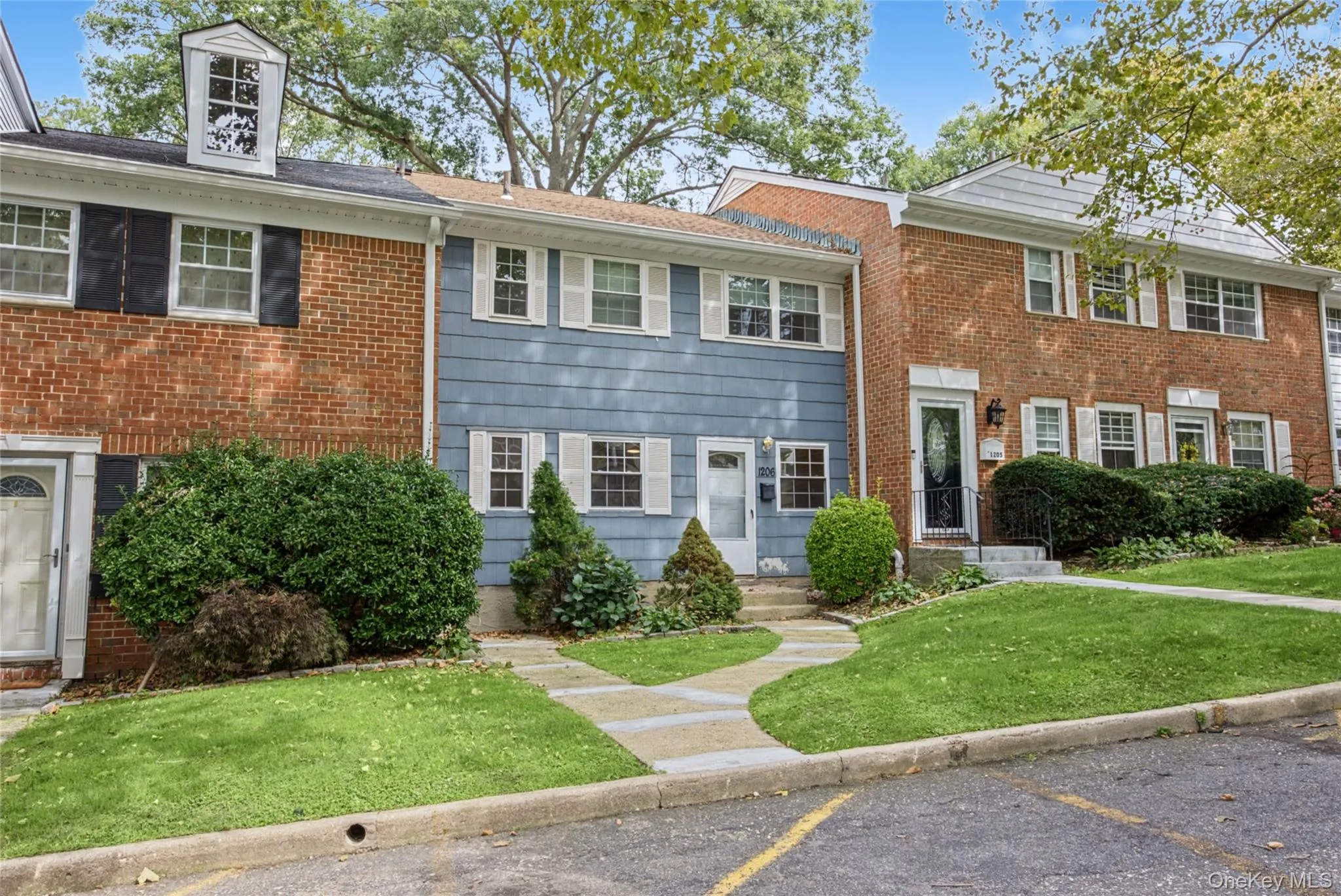 1206 Towne House Village, Islip, NY, 1 Bedroom Bedrooms, 4 Rooms Rooms,1 BathroomBathrooms,Residential,For Rent,Towne House,0,1064981 1206 Towne House Village, Islip, NY, 1 Bedroom Bedrooms, 4 Rooms Rooms,1 BathroomBathrooms,Residential,For Rent,Towne House,0,1064981