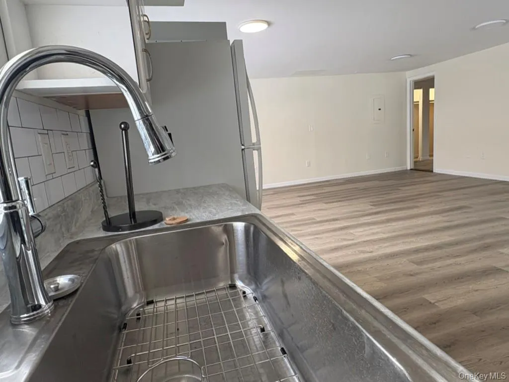 116 Hawleys Corners Road, Lloyd, NY , With , 2 Bedroom , and , 5 Room , 1 Bathroom , For , Residential Lease , For Rent , 1064987 , MLSID,1064987 116 Hawleys Corners Road, Lloyd, NY , With , 2 Bedroom , and , 5 Room , 1 Bathroom , For , Residential Lease , For Rent , 1064987 , MLSID,1064987