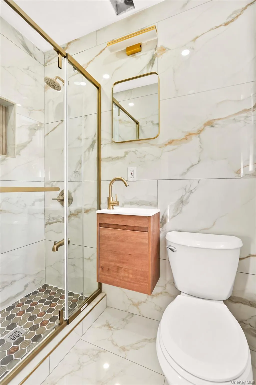 23 Davison Place, Hempstead, NY, 4 Bedrooms Bedrooms, 9 Rooms Rooms,4 BathroomsBathrooms,Residential,For Rent,Davison,0,1064991 23 Davison Place, Hempstead, NY, 4 Bedrooms Bedrooms, 9 Rooms Rooms,4 BathroomsBathrooms,Residential,For Rent,Davison,0,1064991