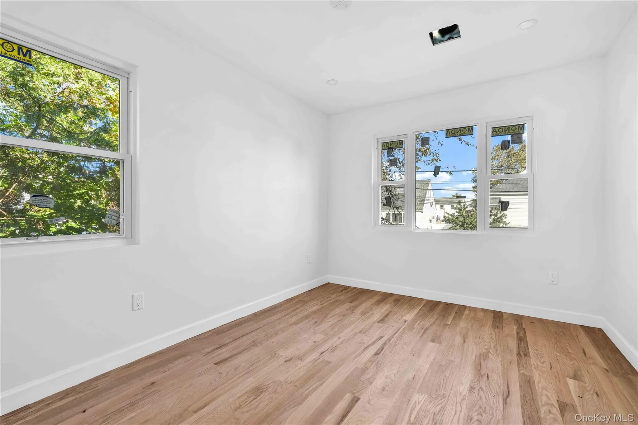23 Davison Place, Hempstead, NY, 4 Bedrooms Bedrooms, 9 Rooms Rooms,4 BathroomsBathrooms,Residential,For Rent,Davison,0,1064991 23 Davison Place, Hempstead, NY, 4 Bedrooms Bedrooms, 9 Rooms Rooms,4 BathroomsBathrooms,Residential,For Rent,Davison,0,1064991