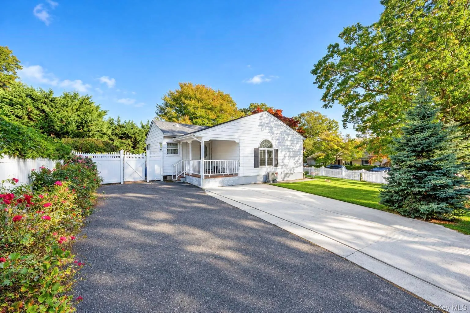 431 Blue Point Road, Brookhaven, NY, 4 Bedrooms Bedrooms, 6 Rooms Rooms,3 BathroomsBathrooms,Residential,For Rent,Blue Point,0,1064995 431 Blue Point Road, Brookhaven, NY, 4 Bedrooms Bedrooms, 6 Rooms Rooms,3 BathroomsBathrooms,Residential,For Rent,Blue Point,0,1064995