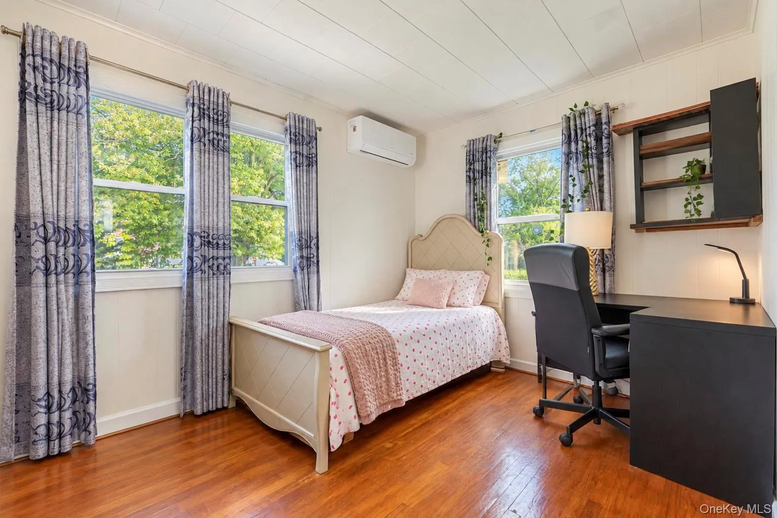 431 Blue Point Road, Brookhaven, NY, 4 Bedrooms Bedrooms, 6 Rooms Rooms,3 BathroomsBathrooms,Residential,For Rent,Blue Point,0,1064995 431 Blue Point Road, Brookhaven, NY, 4 Bedrooms Bedrooms, 6 Rooms Rooms,3 BathroomsBathrooms,Residential,For Rent,Blue Point,0,1064995