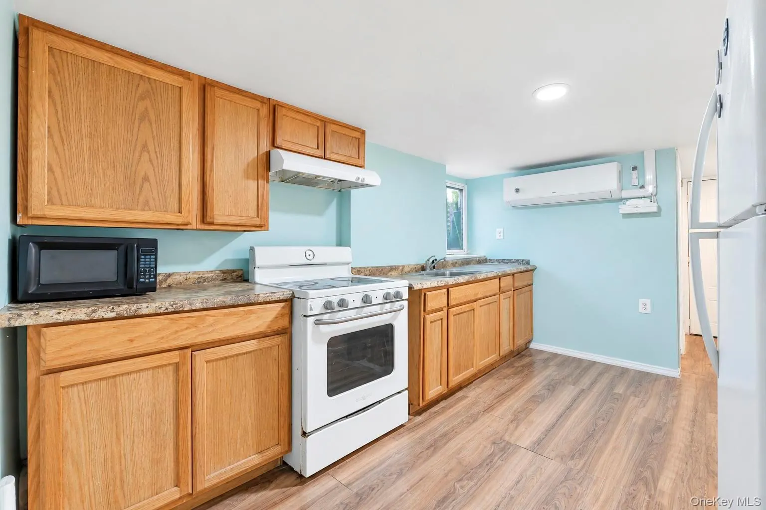 431 Blue Point Road, Brookhaven, NY, 4 Bedrooms Bedrooms, 6 Rooms Rooms,3 BathroomsBathrooms,Residential,For Rent,Blue Point,0,1064995 431 Blue Point Road, Brookhaven, NY, 4 Bedrooms Bedrooms, 6 Rooms Rooms,3 BathroomsBathrooms,Residential,For Rent,Blue Point,0,1064995