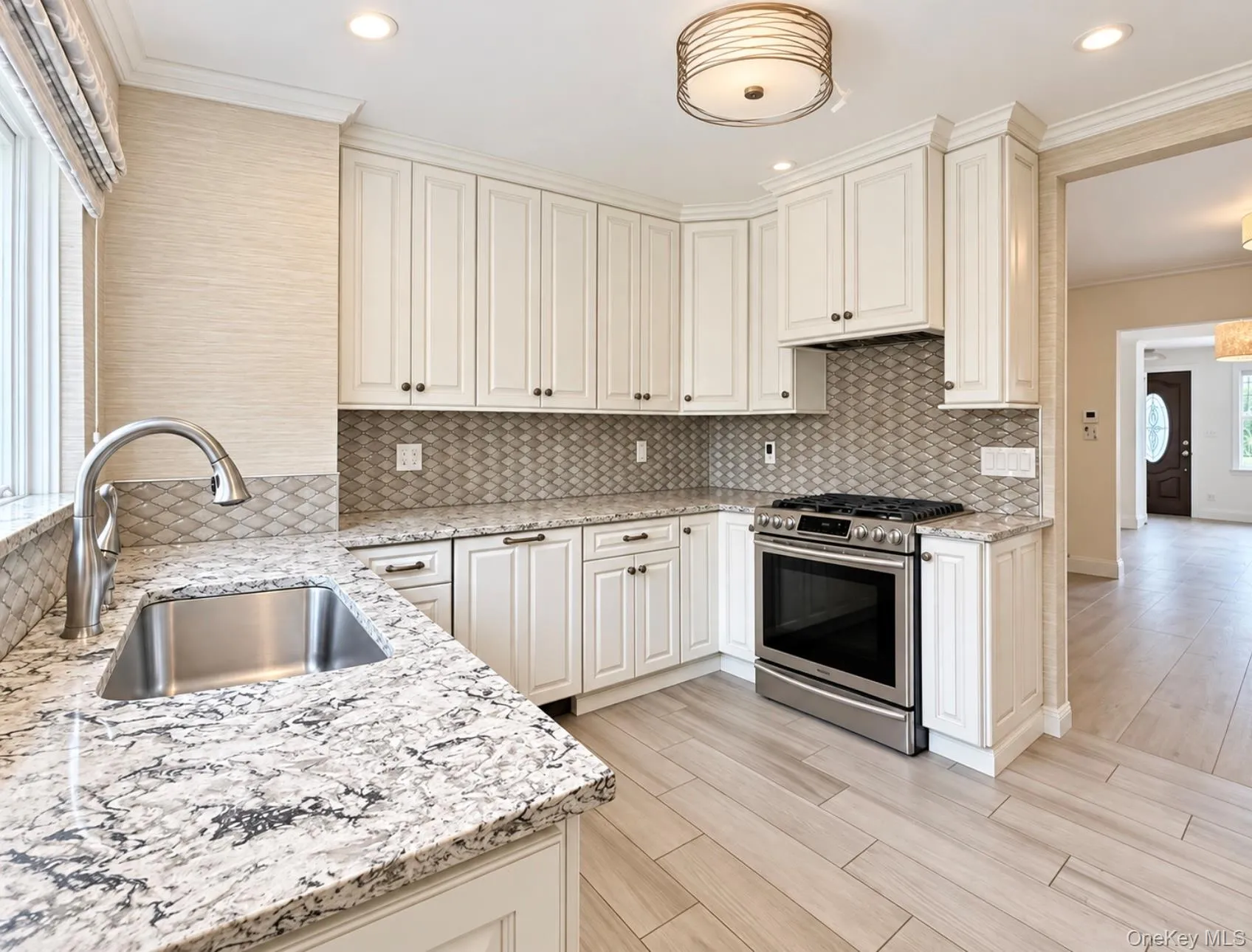 8827 Aubrey Avenue, New York, NY, 3 Bedrooms Bedrooms, 9 Rooms Rooms,1 BathroomBathrooms,Residential,For Rent,Aubrey,0,1064996 8827 Aubrey Avenue, New York, NY, 3 Bedrooms Bedrooms, 9 Rooms Rooms,1 BathroomBathrooms,Residential,For Rent,Aubrey,0,1064996