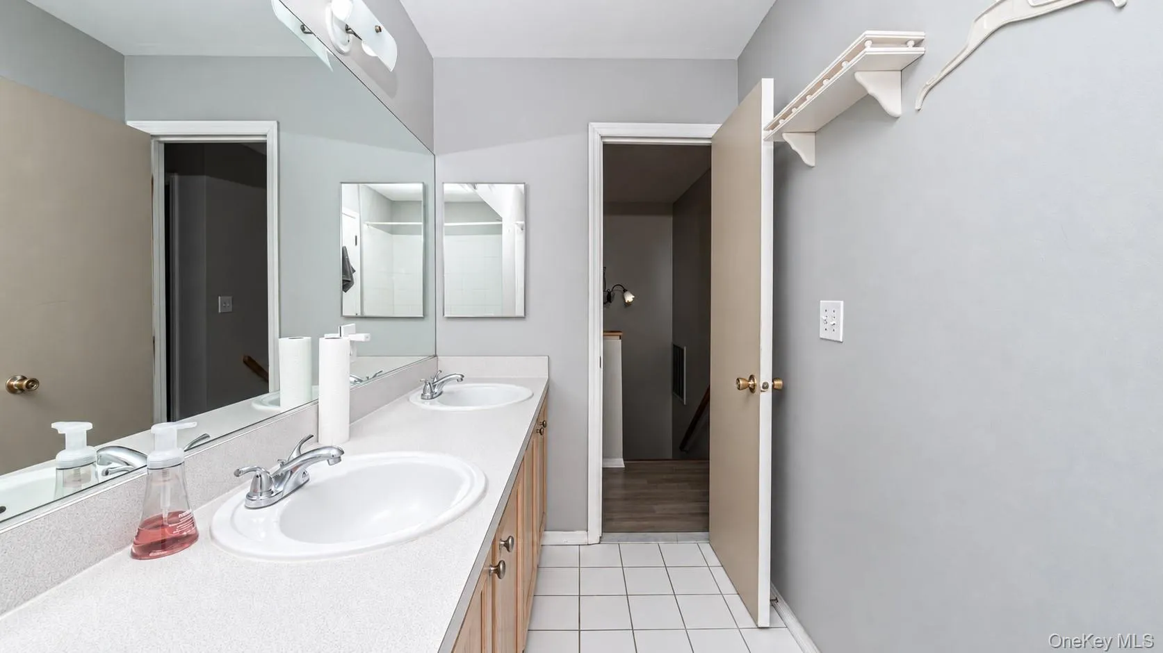 94 Smith Avenue, Islip, NY, 3 Bedrooms Bedrooms, 7 Rooms Rooms,2 BathroomsBathrooms,Residential,For Rent,Smith,0,1065005 94 Smith Avenue, Islip, NY, 3 Bedrooms Bedrooms, 7 Rooms Rooms,2 BathroomsBathrooms,Residential,For Rent,Smith,0,1065005