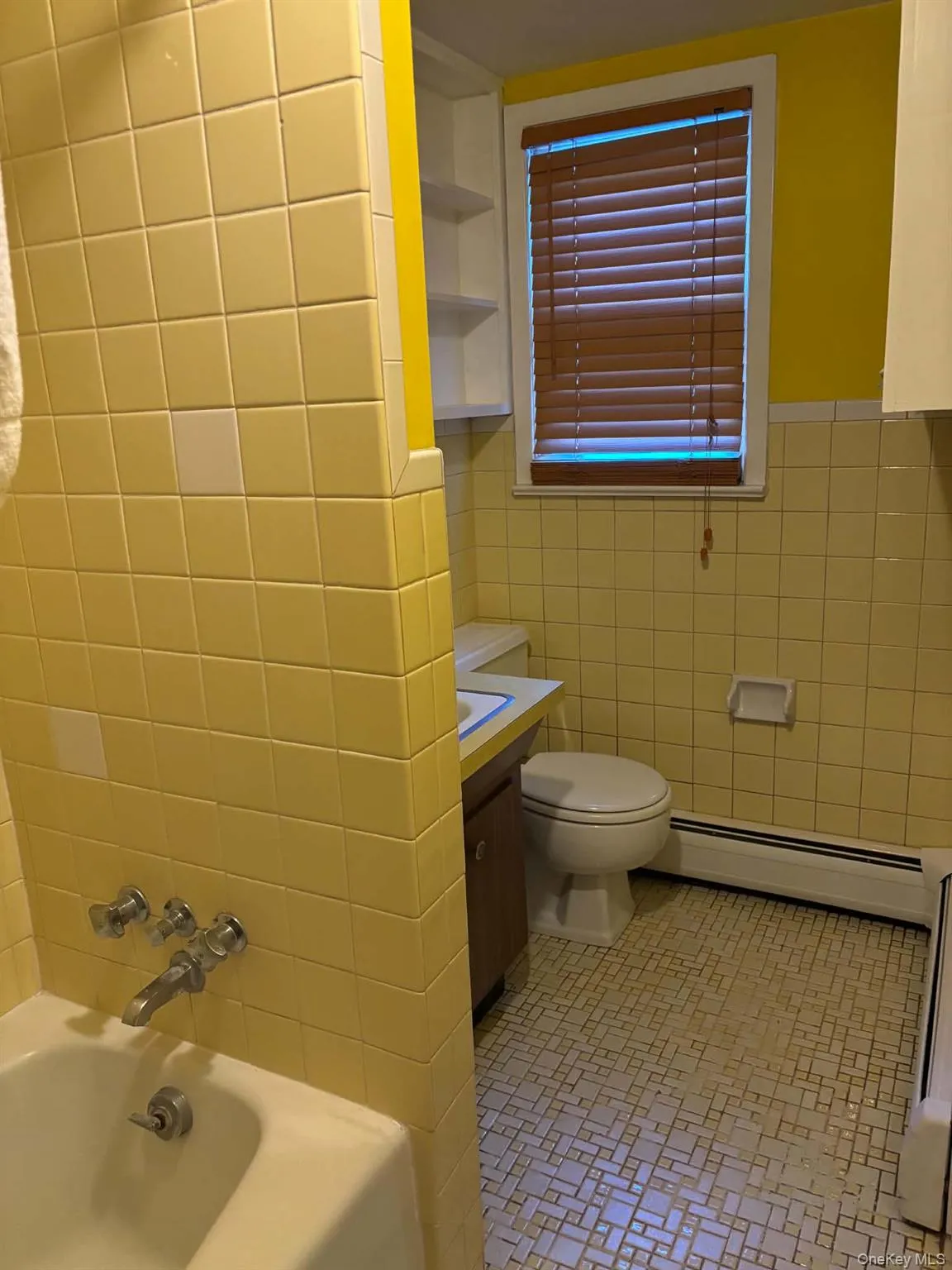 101 Gatto Lane, Orangetown, NY, 2 Bedrooms Bedrooms, 8 Rooms Rooms,2 BathroomsBathrooms,Residential Lease,For Rent,Gatto,0,1065007 101 Gatto Lane, Orangetown, NY, 2 Bedrooms Bedrooms, 8 Rooms Rooms,2 BathroomsBathrooms,Residential Lease,For Rent,Gatto,0,1065007