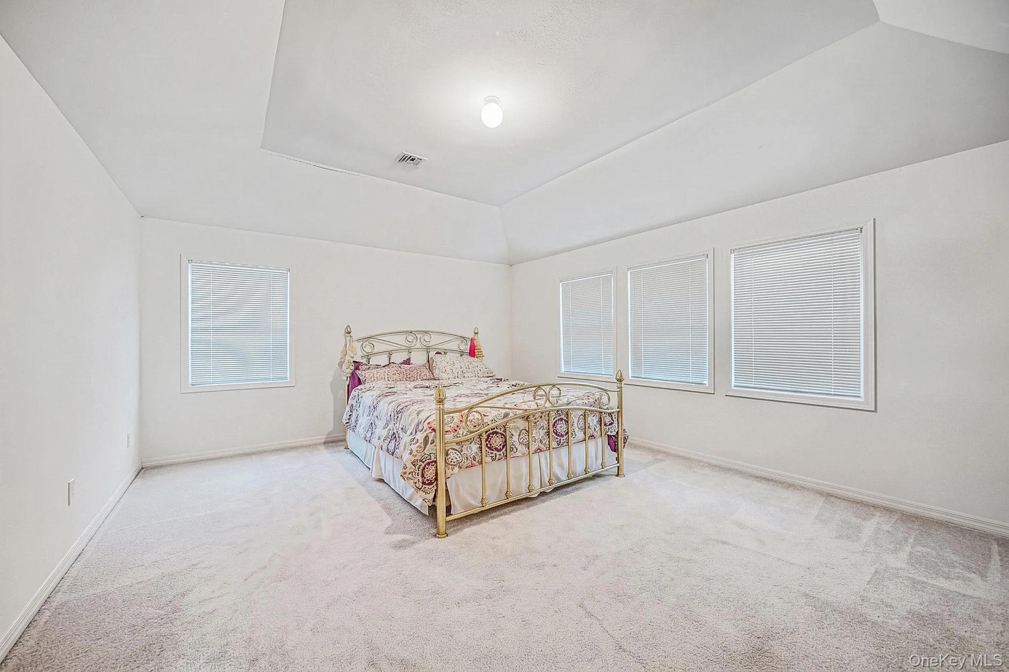9 Cobbler Lane, Brookhaven, NY, 5 Bedrooms Bedrooms, 12 Rooms Rooms,3 BathroomsBathrooms,Residential,For Rent,Cobbler,0,1065010 9 Cobbler Lane, Brookhaven, NY, 5 Bedrooms Bedrooms, 12 Rooms Rooms,3 BathroomsBathrooms,Residential,For Rent,Cobbler,0,1065010