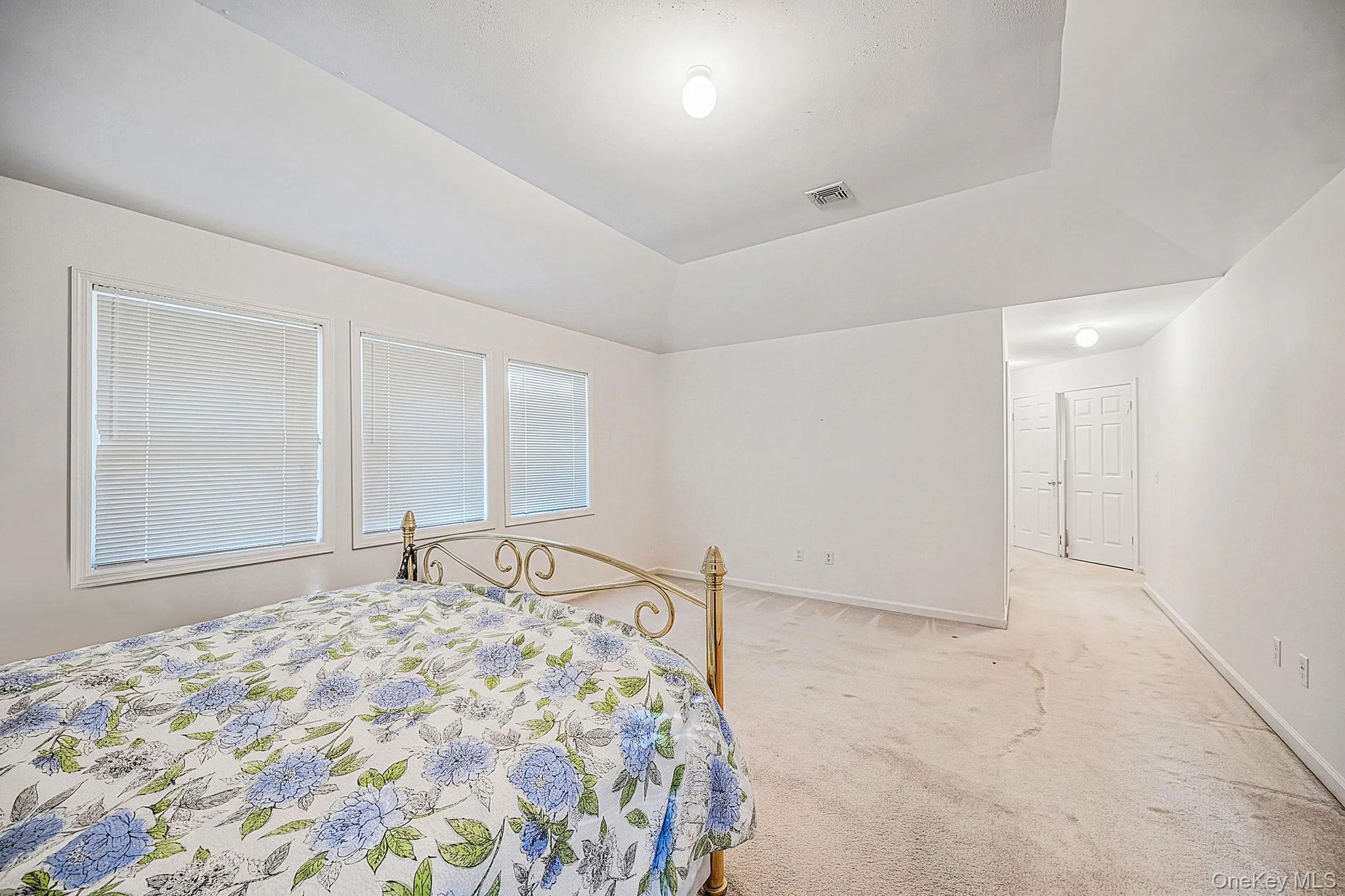 9 Cobbler Lane, Brookhaven, NY, 5 Bedrooms Bedrooms, 12 Rooms Rooms,3 BathroomsBathrooms,Residential,For Rent,Cobbler,0,1065010 9 Cobbler Lane, Brookhaven, NY, 5 Bedrooms Bedrooms, 12 Rooms Rooms,3 BathroomsBathrooms,Residential,For Rent,Cobbler,0,1065010