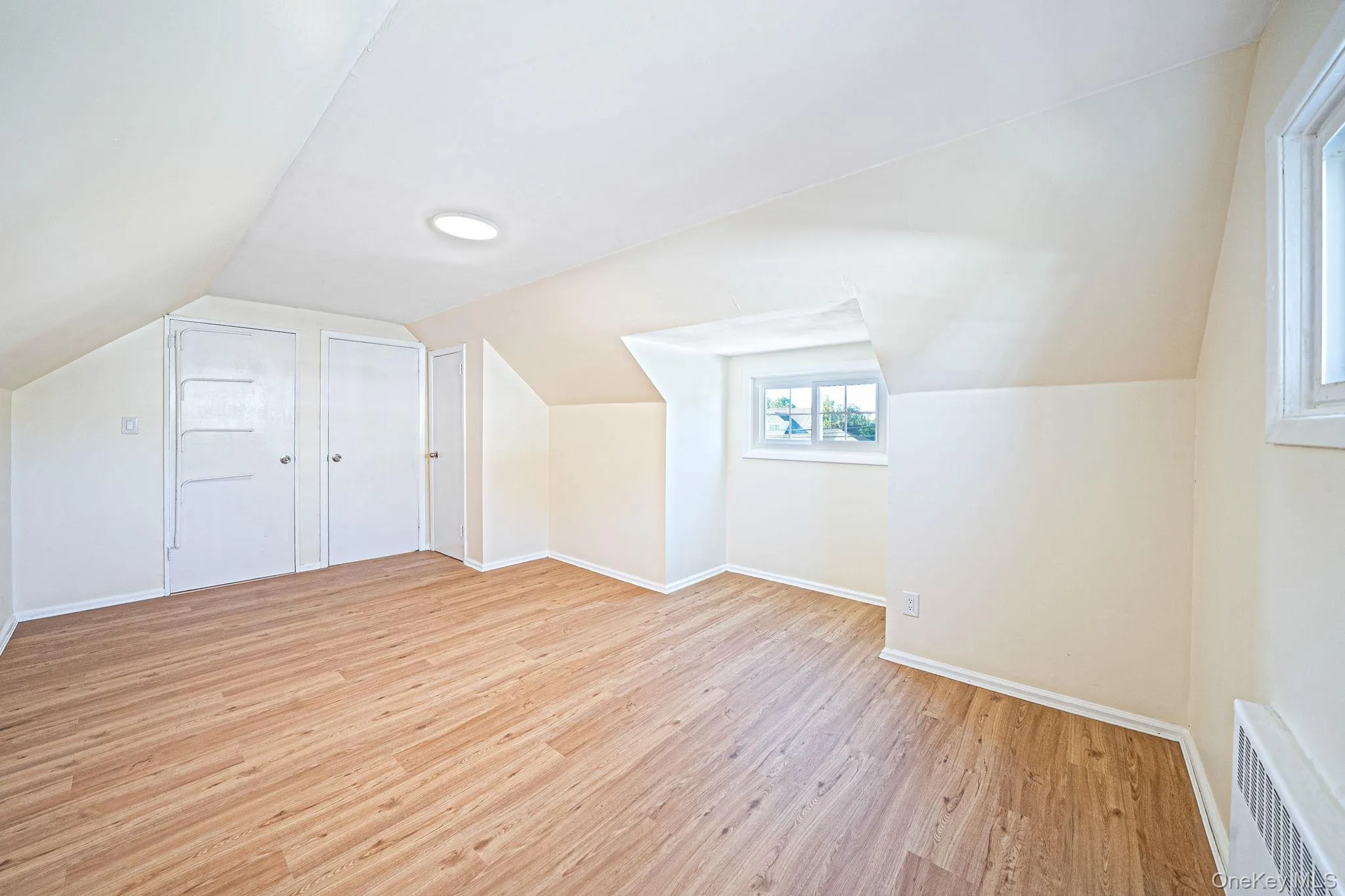 1025 Greene Avenue, Babylon, NY, 4 Bedrooms Bedrooms, 7 Rooms Rooms,1 BathroomBathrooms,Residential,For Rent,Greene,0,1065011 1025 Greene Avenue, Babylon, NY, 4 Bedrooms Bedrooms, 7 Rooms Rooms,1 BathroomBathrooms,Residential,For Rent,Greene,0,1065011
