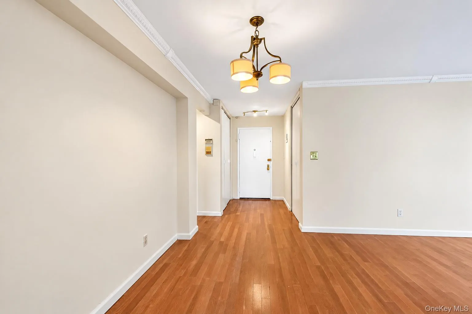 150-15 79th Avenue, New York, NY, 1 Bedroom Bedrooms, 4 Rooms Rooms,1 BathroomBathrooms,Residential,For Rent,79th,0,1065013 150-15 79th Avenue, New York, NY, 1 Bedroom Bedrooms, 4 Rooms Rooms,1 BathroomBathrooms,Residential,For Rent,79th,0,1065013