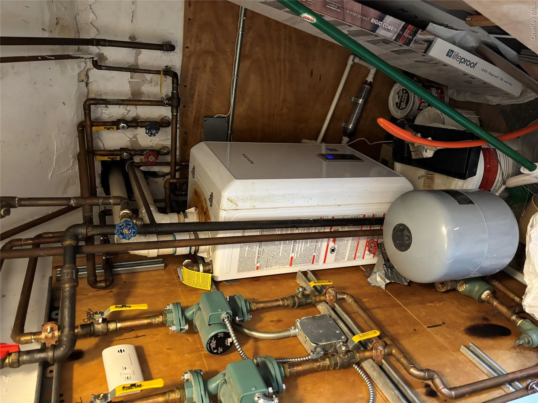 Tankless water heater Tankless water heater