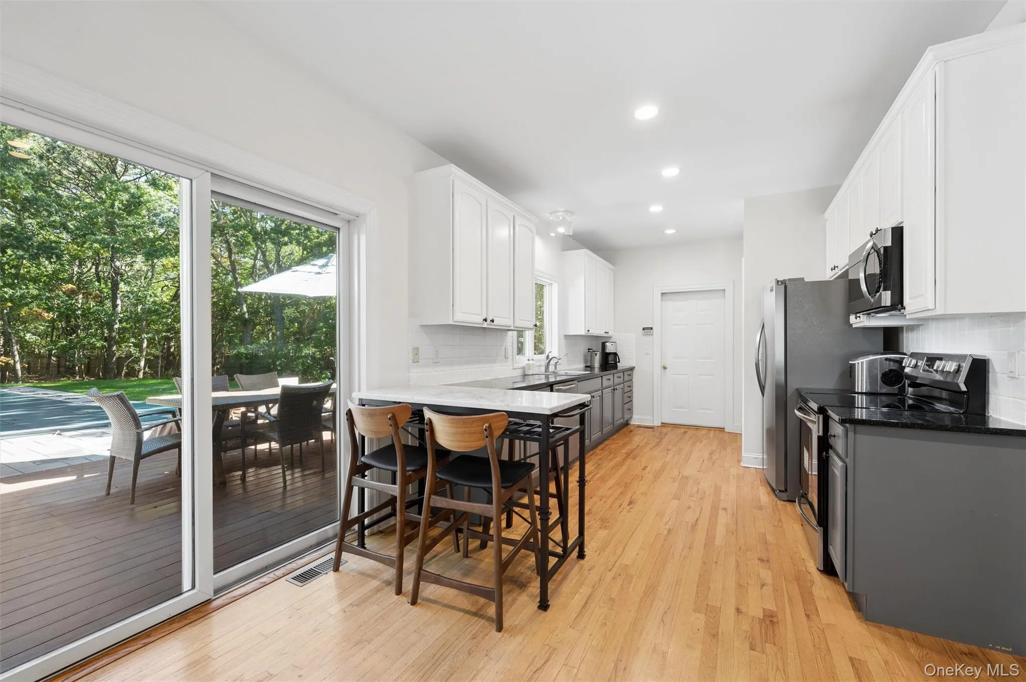 4 Bennett Drive, Southampton, NY, 4 Bedrooms Bedrooms, 11 Rooms Rooms,3 BathroomsBathrooms,Residential Lease,For Rent,Bennett,0,1065039 4 Bennett Drive, Southampton, NY, 4 Bedrooms Bedrooms, 11 Rooms Rooms,3 BathroomsBathrooms,Residential Lease,For Rent,Bennett,0,1065039