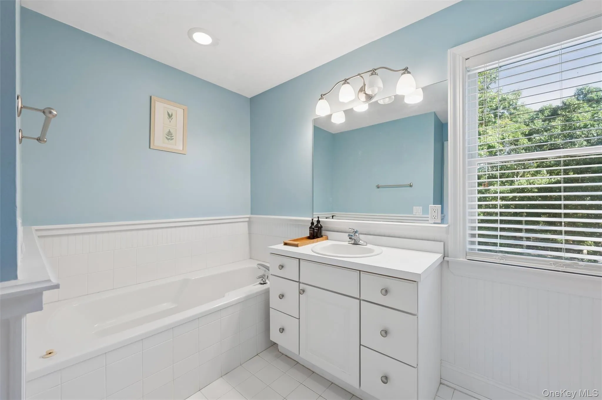 4 Bennett Drive, Southampton, NY, 4 Bedrooms Bedrooms, 11 Rooms Rooms,3 BathroomsBathrooms,Residential Lease,For Rent,Bennett,0,1065039 4 Bennett Drive, Southampton, NY, 4 Bedrooms Bedrooms, 11 Rooms Rooms,3 BathroomsBathrooms,Residential Lease,For Rent,Bennett,0,1065039