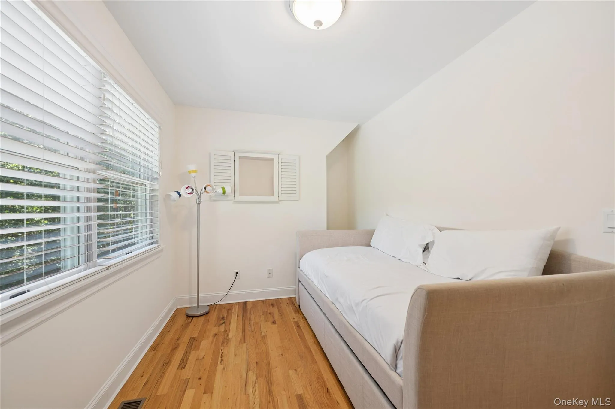 4 Bennett Drive, Southampton, NY, 4 Bedrooms Bedrooms, 11 Rooms Rooms,3 BathroomsBathrooms,Residential Lease,For Rent,Bennett,0,1065039 4 Bennett Drive, Southampton, NY, 4 Bedrooms Bedrooms, 11 Rooms Rooms,3 BathroomsBathrooms,Residential Lease,For Rent,Bennett,0,1065039