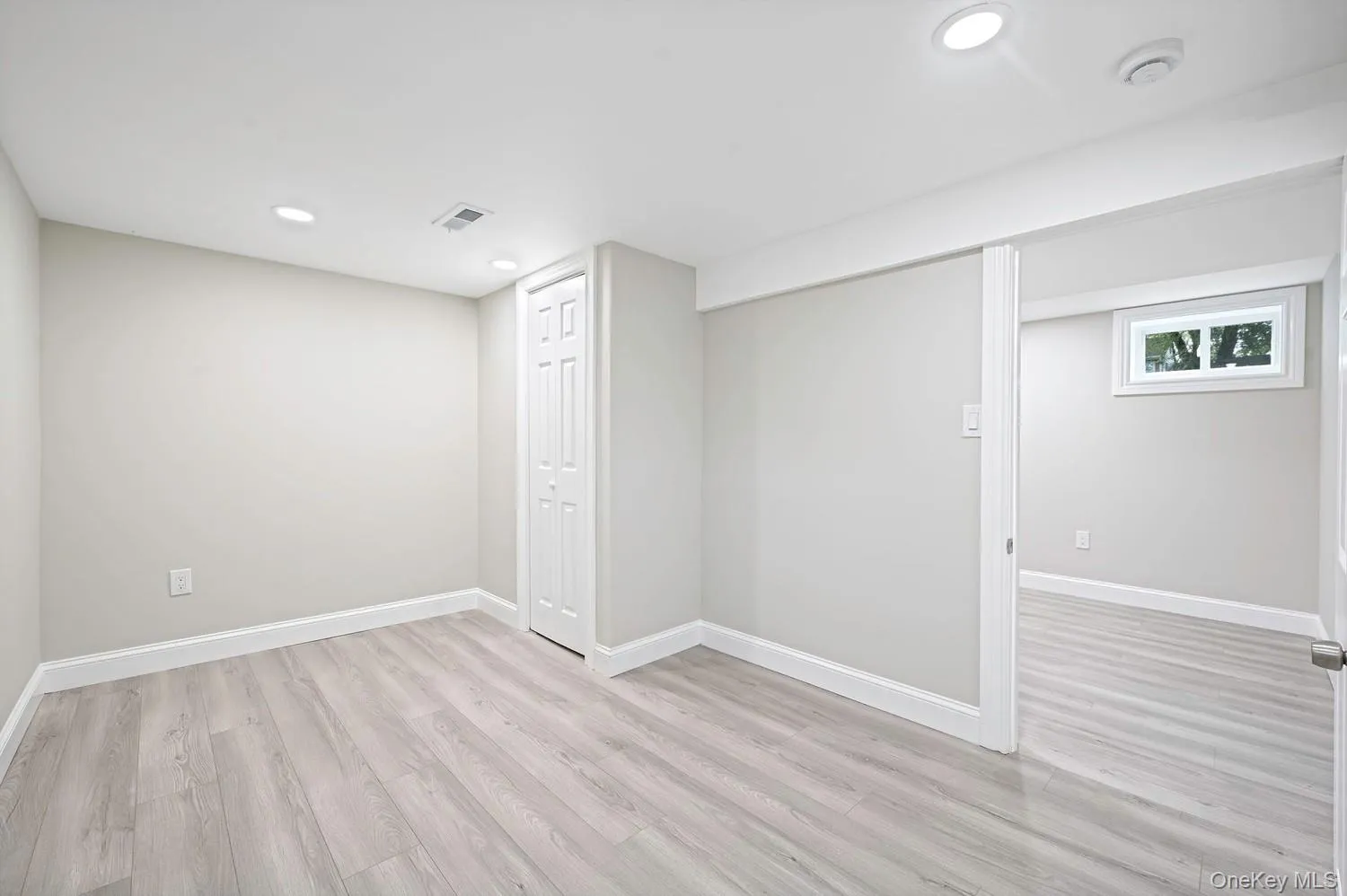3115 Eagle Avenue, Brookhaven, NY, 3 Bedrooms Bedrooms, 7 Rooms Rooms,1 BathroomBathrooms,Residential,For Rent,Eagle,0,1065041 3115 Eagle Avenue, Brookhaven, NY, 3 Bedrooms Bedrooms, 7 Rooms Rooms,1 BathroomBathrooms,Residential,For Rent,Eagle,0,1065041