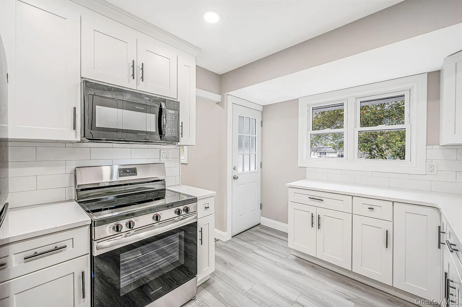 3115 Eagle Avenue, Brookhaven, NY, 3 Bedrooms Bedrooms, 7 Rooms Rooms,1 BathroomBathrooms,Residential,For Rent,Eagle,0,1065041 3115 Eagle Avenue, Brookhaven, NY, 3 Bedrooms Bedrooms, 7 Rooms Rooms,1 BathroomBathrooms,Residential,For Rent,Eagle,0,1065041