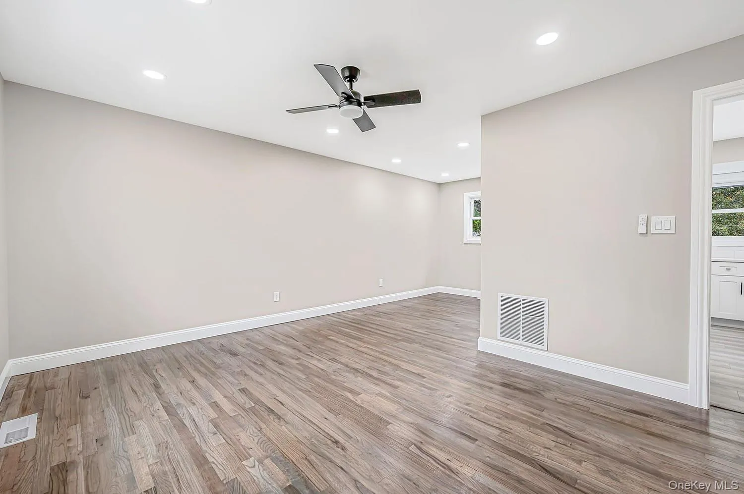 3115 Eagle Avenue, Brookhaven, NY, 3 Bedrooms Bedrooms, 7 Rooms Rooms,1 BathroomBathrooms,Residential,For Rent,Eagle,0,1065041 3115 Eagle Avenue, Brookhaven, NY, 3 Bedrooms Bedrooms, 7 Rooms Rooms,1 BathroomBathrooms,Residential,For Rent,Eagle,0,1065041