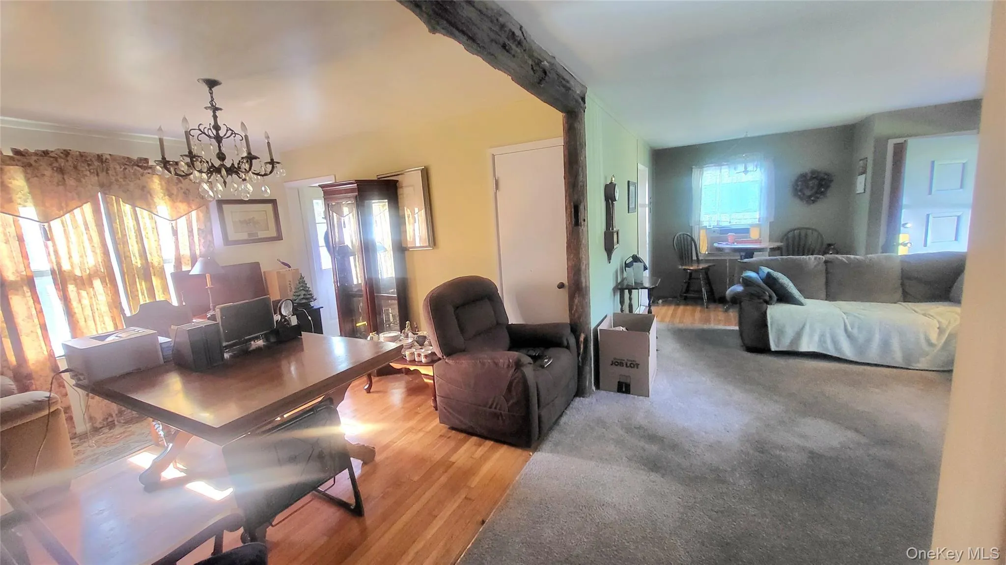 Formal Living & Dining Rms Formal Living & Dining Rms