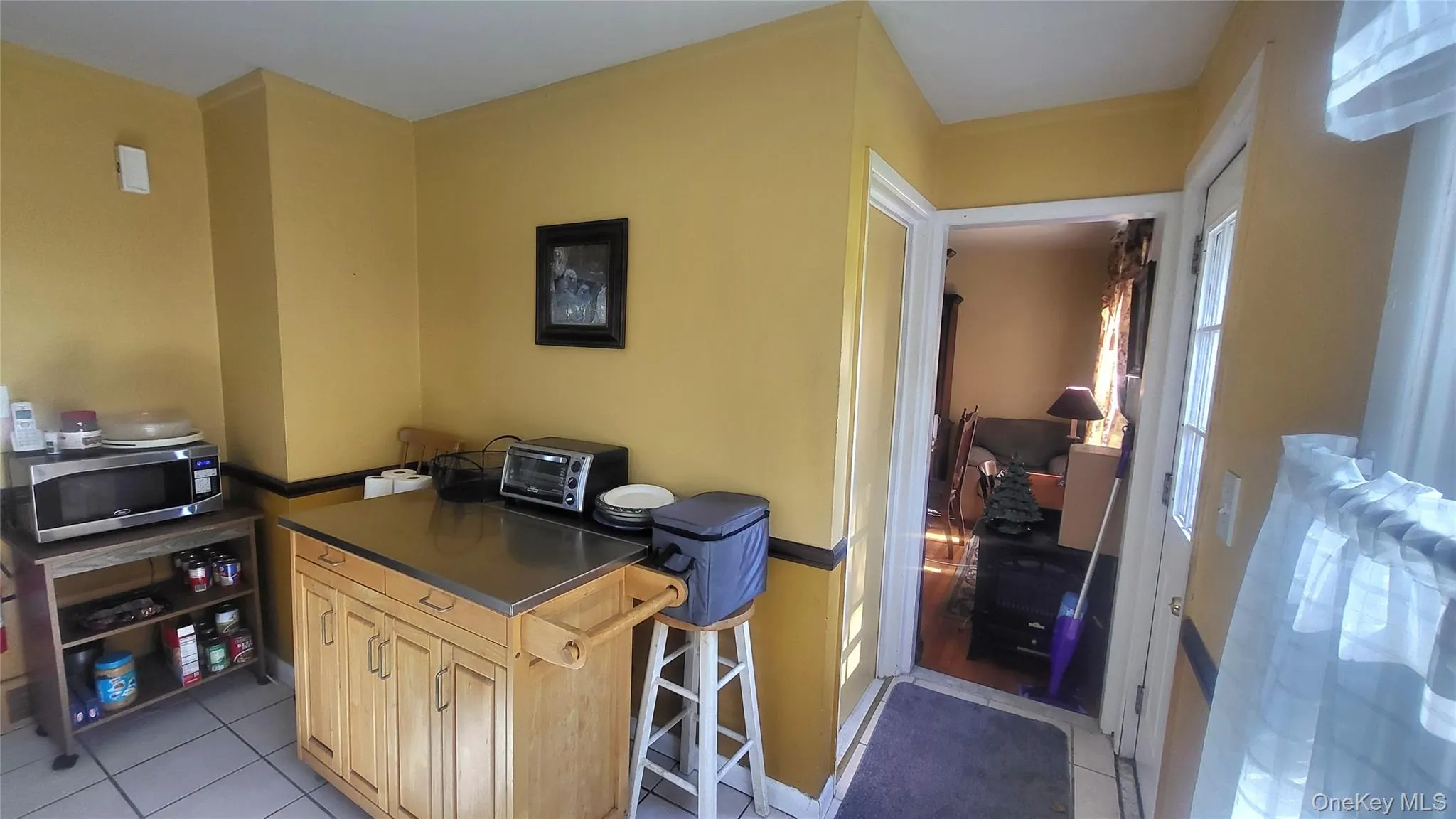 26 Bahret Avenue, Poughkeepsie (town), NY, 2 Bedrooms Bedrooms, 5 Rooms Rooms,1 BathroomBathrooms,Residential,For Rent,Bahret,0,1065049 26 Bahret Avenue, Poughkeepsie (town), NY, 2 Bedrooms Bedrooms, 5 Rooms Rooms,1 BathroomBathrooms,Residential,For Rent,Bahret,0,1065049