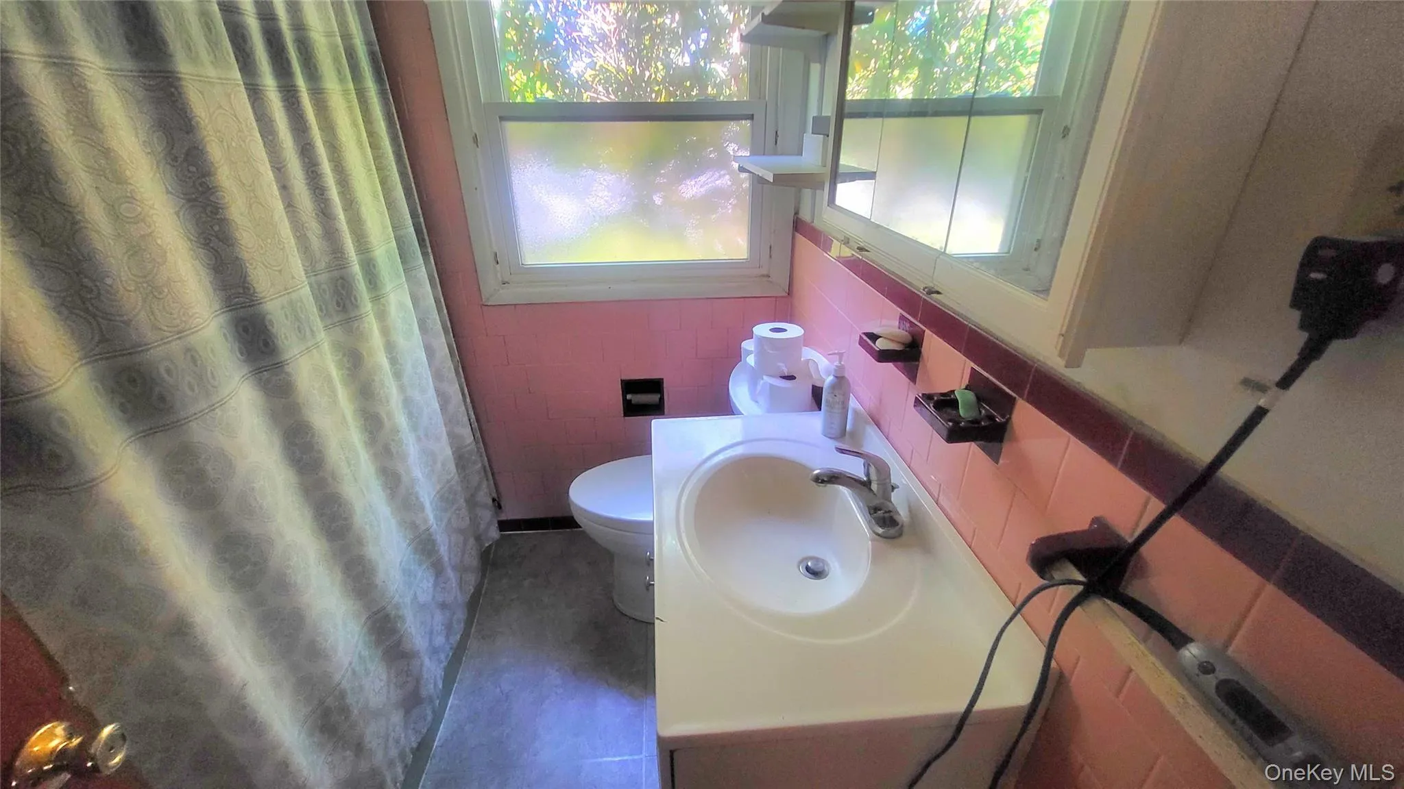 26 Bahret Avenue, Poughkeepsie (town), NY, 2 Bedrooms Bedrooms, 5 Rooms Rooms,1 BathroomBathrooms,Residential,For Rent,Bahret,0,1065049 26 Bahret Avenue, Poughkeepsie (town), NY, 2 Bedrooms Bedrooms, 5 Rooms Rooms,1 BathroomBathrooms,Residential,For Rent,Bahret,0,1065049