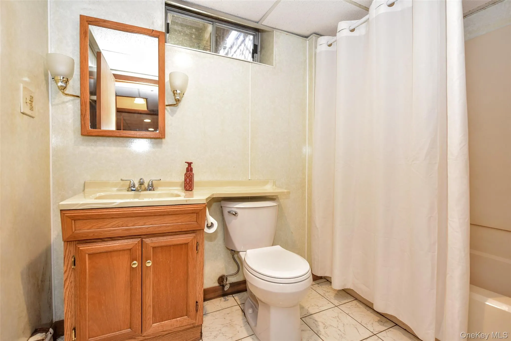 12 Highview Avenue, Ramapo, NY, 4 Bedrooms Bedrooms, 9 Rooms Rooms,3 BathroomsBathrooms,Residential,For Rent,Highview,0,1065051 12 Highview Avenue, Ramapo, NY, 4 Bedrooms Bedrooms, 9 Rooms Rooms,3 BathroomsBathrooms,Residential,For Rent,Highview,0,1065051