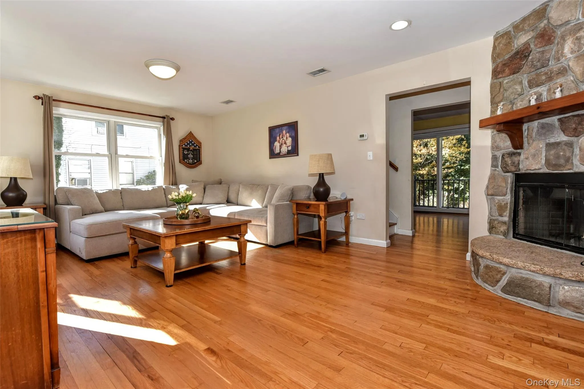 12 Highview Avenue, Ramapo, NY, 4 Bedrooms Bedrooms, 9 Rooms Rooms,3 BathroomsBathrooms,Residential,For Rent,Highview,0,1065051 12 Highview Avenue, Ramapo, NY, 4 Bedrooms Bedrooms, 9 Rooms Rooms,3 BathroomsBathrooms,Residential,For Rent,Highview,0,1065051