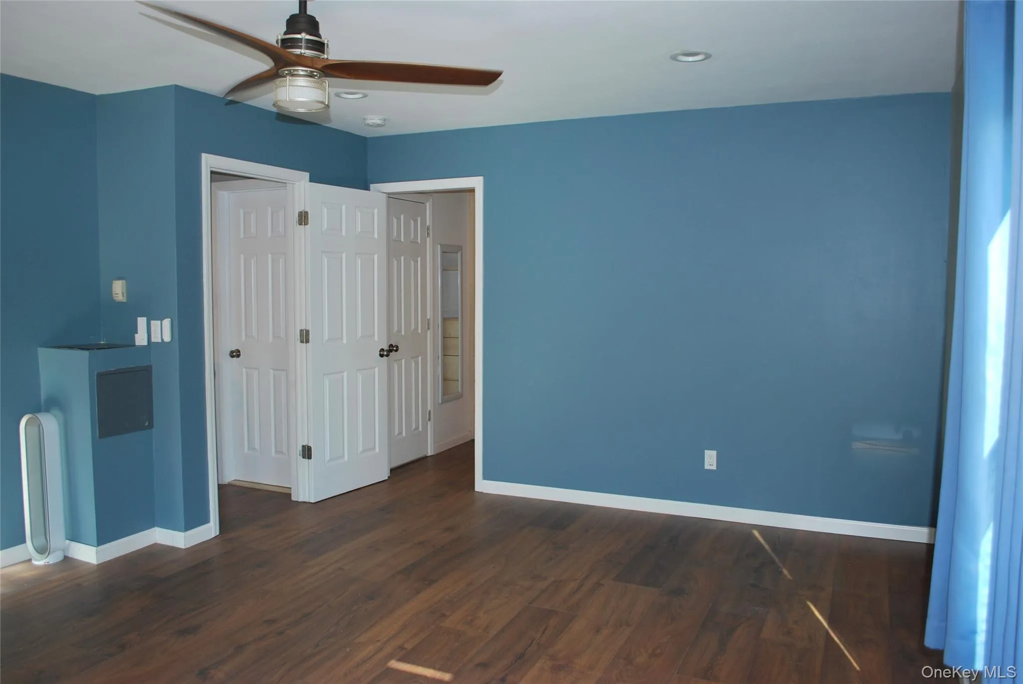 42 13th Avenue, North Hempstead, NY, 4 Bedrooms Bedrooms, 8 Rooms Rooms,3 BathroomsBathrooms,Residential Lease,For Rent,13th,0,1065052 42 13th Avenue, North Hempstead, NY, 4 Bedrooms Bedrooms, 8 Rooms Rooms,3 BathroomsBathrooms,Residential Lease,For Rent,13th,0,1065052