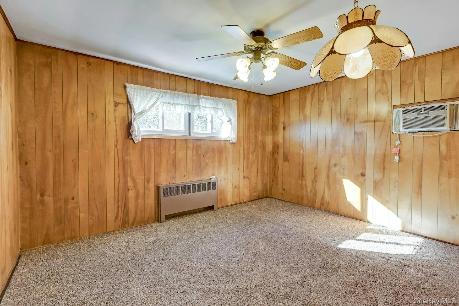 105 Oak Street, Oyster Bay, NY, 4 Bedrooms Bedrooms, 6 Rooms Rooms,2 BathroomsBathrooms,Residential,For Rent,Oak,0,1065061 105 Oak Street, Oyster Bay, NY, 4 Bedrooms Bedrooms, 6 Rooms Rooms,2 BathroomsBathrooms,Residential,For Rent,Oak,0,1065061