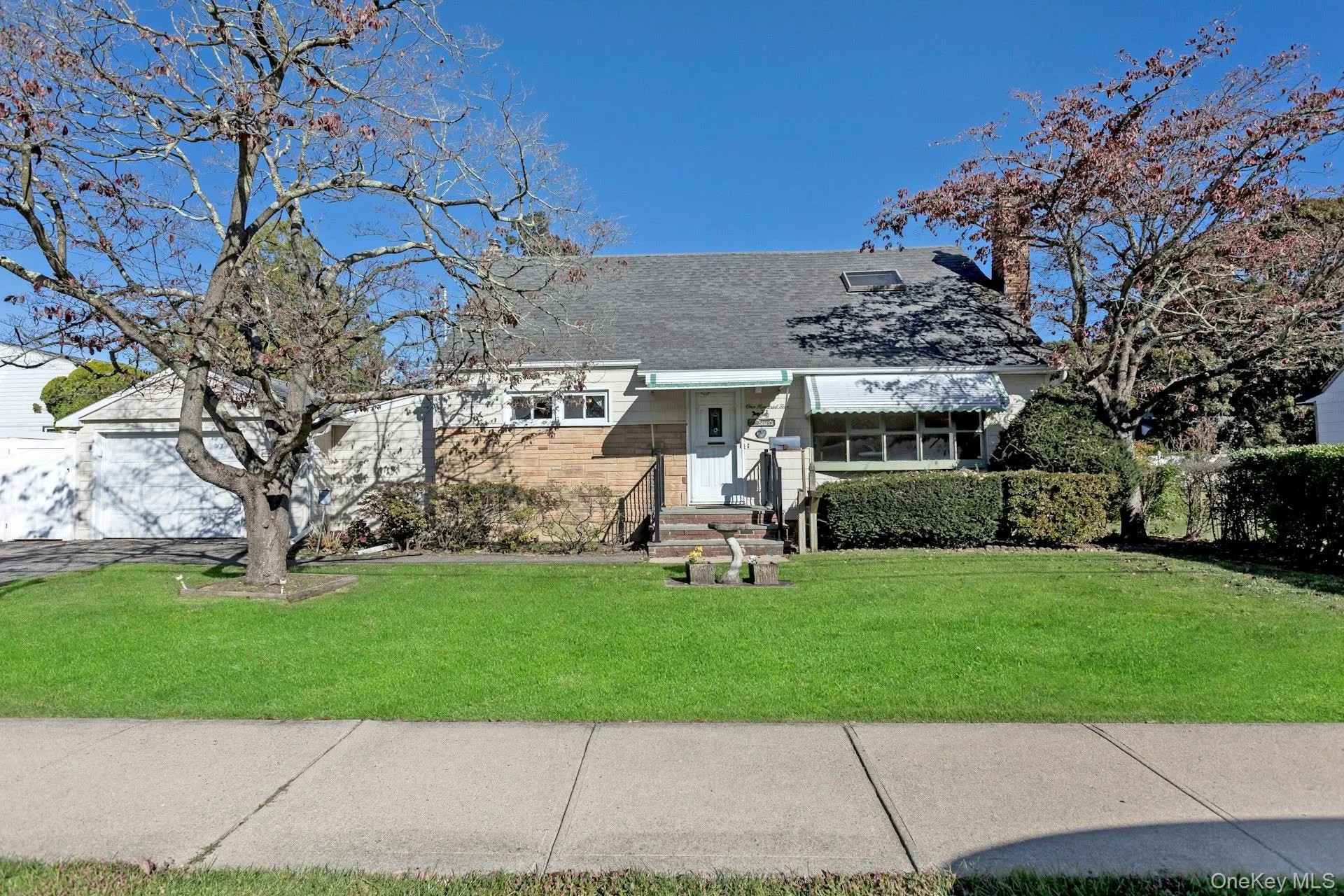 105 Oak Street, Oyster Bay, NY, 4 Bedrooms Bedrooms, 6 Rooms Rooms,2 BathroomsBathrooms,Residential,For Rent,Oak,0,1065061 105 Oak Street, Oyster Bay, NY, 4 Bedrooms Bedrooms, 6 Rooms Rooms,2 BathroomsBathrooms,Residential,For Rent,Oak,0,1065061