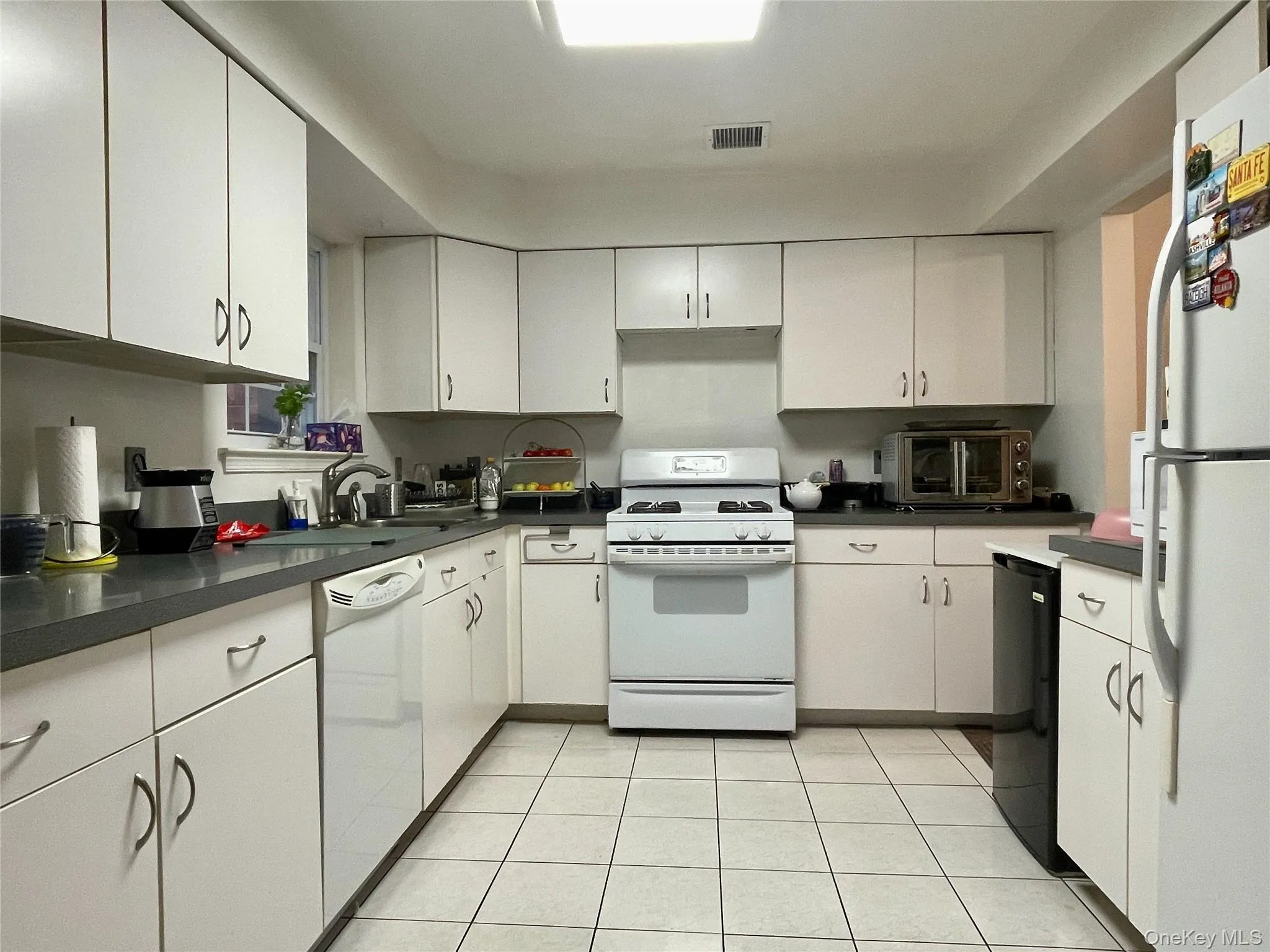 1804 Dorset Drive, Greenburgh, NY, 3 Bedrooms Bedrooms, 8 Rooms Rooms,2 BathroomsBathrooms,Residential Lease,For Rent,Dorset,0,1065068 1804 Dorset Drive, Greenburgh, NY, 3 Bedrooms Bedrooms, 8 Rooms Rooms,2 BathroomsBathrooms,Residential Lease,For Rent,Dorset,0,1065068