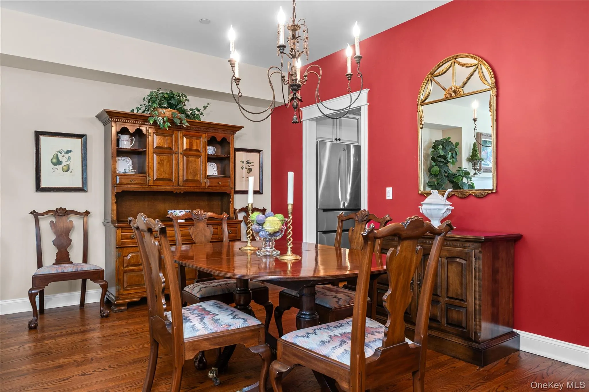 It's not just for guests- every meal can be a sit-down at your favorite table. It's not just for guests- every meal can be a sit-down at your favorite table.