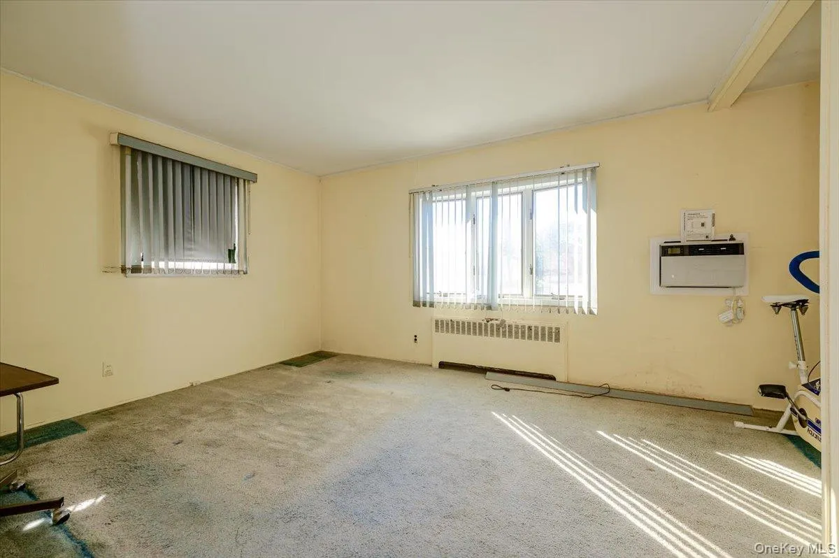 121 Pine Street, Oyster Bay, NY, 3 Bedrooms Bedrooms, 7 Rooms Rooms,1 BathroomBathrooms,Residential,For Rent,Pine,0,1065081 121 Pine Street, Oyster Bay, NY, 3 Bedrooms Bedrooms, 7 Rooms Rooms,1 BathroomBathrooms,Residential,For Rent,Pine,0,1065081