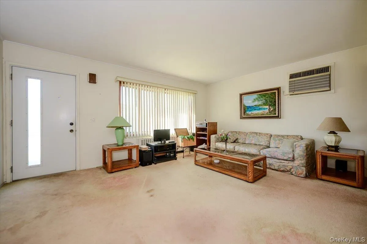 121 Pine Street, Oyster Bay, NY, 3 Bedrooms Bedrooms, 7 Rooms Rooms,1 BathroomBathrooms,Residential,For Rent,Pine,0,1065081 121 Pine Street, Oyster Bay, NY, 3 Bedrooms Bedrooms, 7 Rooms Rooms,1 BathroomBathrooms,Residential,For Rent,Pine,0,1065081