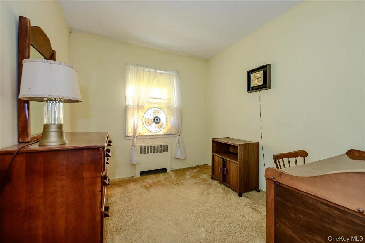121 Pine Street, Oyster Bay, NY, 3 Bedrooms Bedrooms, 7 Rooms Rooms,1 BathroomBathrooms,Residential,For Rent,Pine,0,1065081 121 Pine Street, Oyster Bay, NY, 3 Bedrooms Bedrooms, 7 Rooms Rooms,1 BathroomBathrooms,Residential,For Rent,Pine,0,1065081