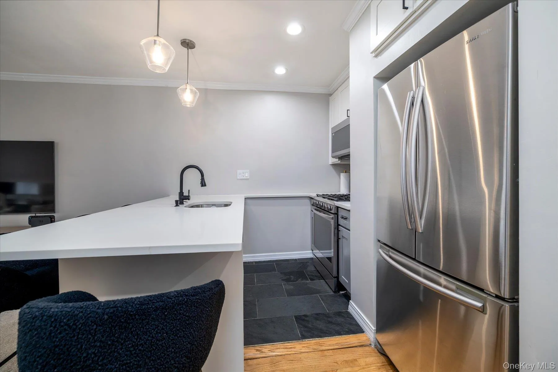 Stainless steel appliances with gas cooking Stainless steel appliances with gas cooking