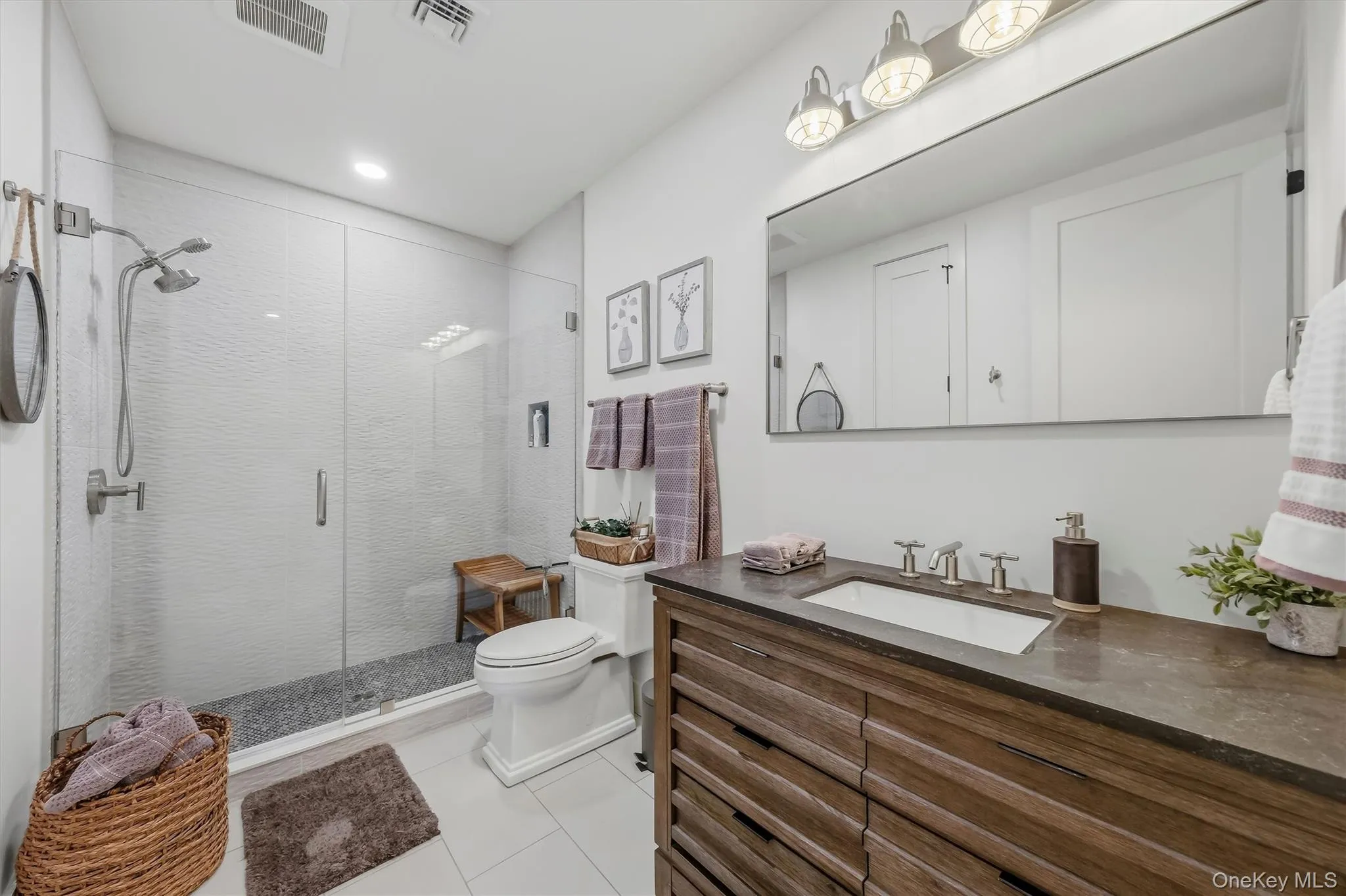 3 Anchor Drive, Newburgh (city), NY, 3 Bedrooms Bedrooms, 13 Rooms Rooms,3 BathroomsBathrooms,Residential,For Rent,Anchor,0,1065101 3 Anchor Drive, Newburgh (city), NY, 3 Bedrooms Bedrooms, 13 Rooms Rooms,3 BathroomsBathrooms,Residential,For Rent,Anchor,0,1065101