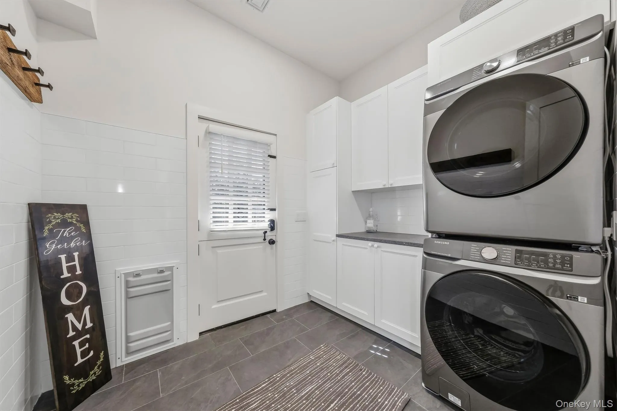3 Anchor Drive, Newburgh (city), NY, 3 Bedrooms Bedrooms, 13 Rooms Rooms,3 BathroomsBathrooms,Residential,For Rent,Anchor,0,1065101 3 Anchor Drive, Newburgh (city), NY, 3 Bedrooms Bedrooms, 13 Rooms Rooms,3 BathroomsBathrooms,Residential,For Rent,Anchor,0,1065101
