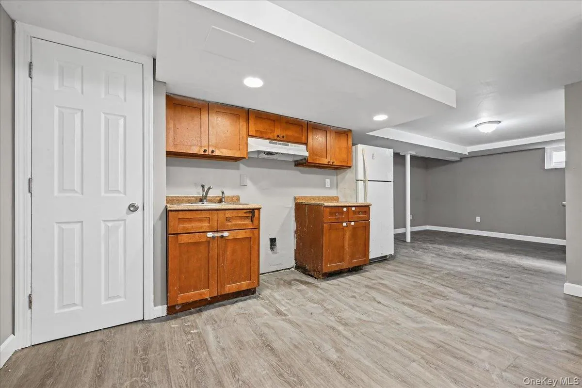7 High Street, Oyster Bay, NY, 5 Bedrooms Bedrooms, 8 Rooms Rooms,2 BathroomsBathrooms,Residential Lease,For Rent,High,0,1065108 7 High Street, Oyster Bay, NY, 5 Bedrooms Bedrooms, 8 Rooms Rooms,2 BathroomsBathrooms,Residential Lease,For Rent,High,0,1065108