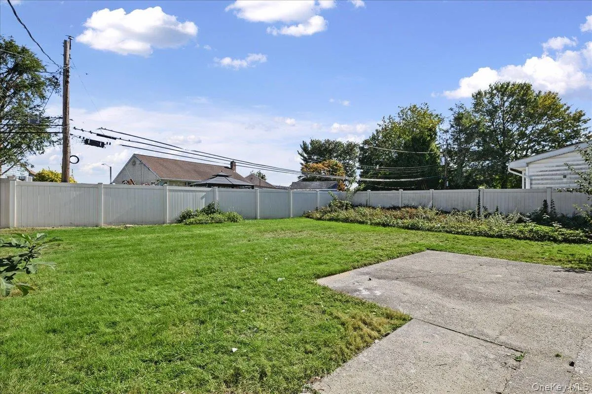 7 High Street, Oyster Bay, NY, 5 Bedrooms Bedrooms, 8 Rooms Rooms,2 BathroomsBathrooms,Residential Lease,For Rent,High,0,1065108 7 High Street, Oyster Bay, NY, 5 Bedrooms Bedrooms, 8 Rooms Rooms,2 BathroomsBathrooms,Residential Lease,For Rent,High,0,1065108