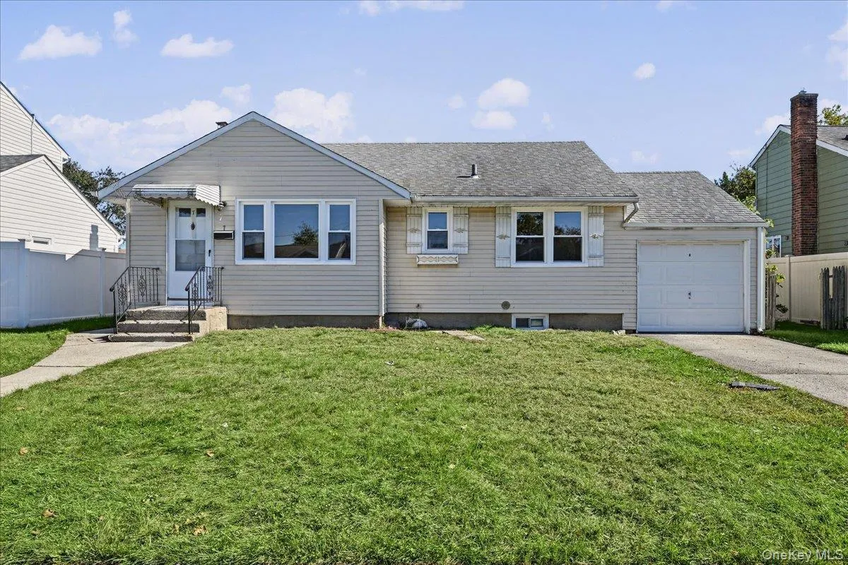 7 High Street, Oyster Bay, NY, 5 Bedrooms Bedrooms, 8 Rooms Rooms,2 BathroomsBathrooms,Residential Lease,For Rent,High,0,1065108 7 High Street, Oyster Bay, NY, 5 Bedrooms Bedrooms, 8 Rooms Rooms,2 BathroomsBathrooms,Residential Lease,For Rent,High,0,1065108