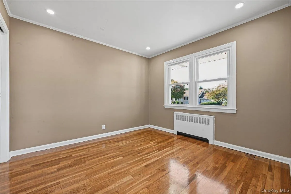 7 High Street, Oyster Bay, NY, 5 Bedrooms Bedrooms, 8 Rooms Rooms,2 BathroomsBathrooms,Residential Lease,For Rent,High,0,1065108 7 High Street, Oyster Bay, NY, 5 Bedrooms Bedrooms, 8 Rooms Rooms,2 BathroomsBathrooms,Residential Lease,For Rent,High,0,1065108