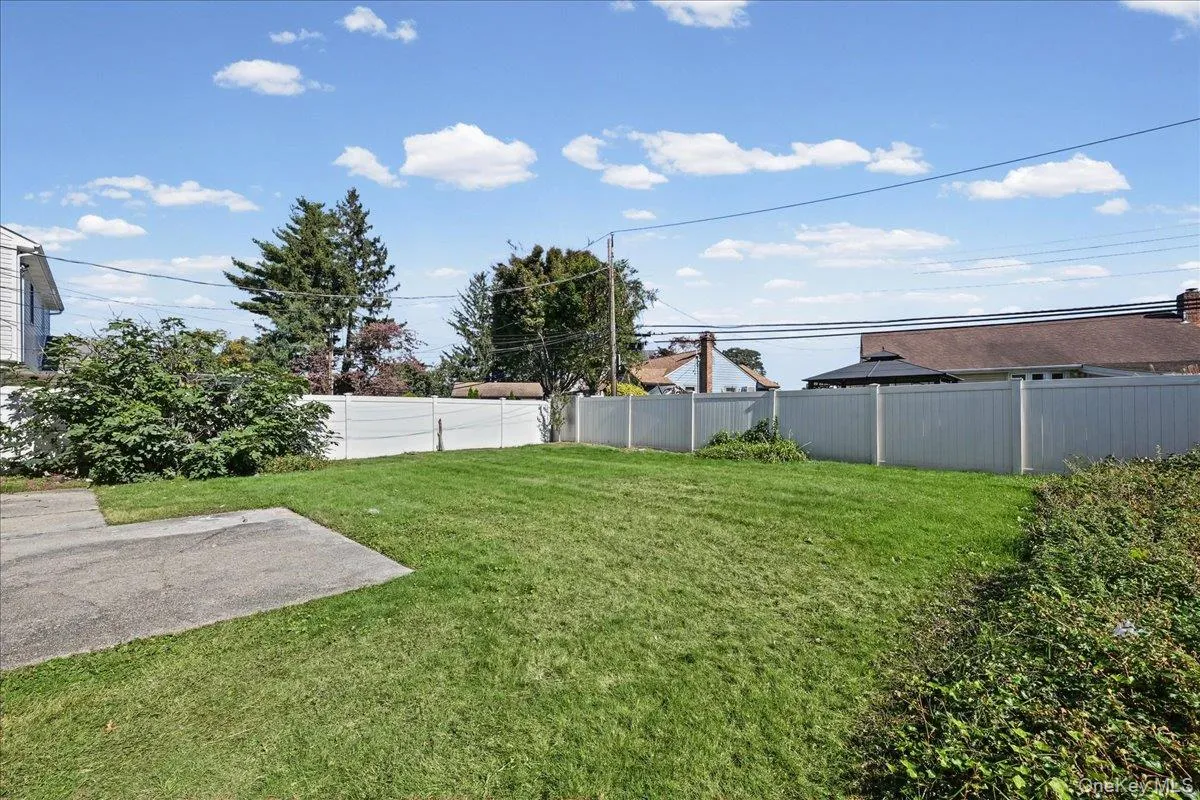 7 High Street, Oyster Bay, NY, 5 Bedrooms Bedrooms, 8 Rooms Rooms,2 BathroomsBathrooms,Residential Lease,For Rent,High,0,1065108 7 High Street, Oyster Bay, NY, 5 Bedrooms Bedrooms, 8 Rooms Rooms,2 BathroomsBathrooms,Residential Lease,For Rent,High,0,1065108