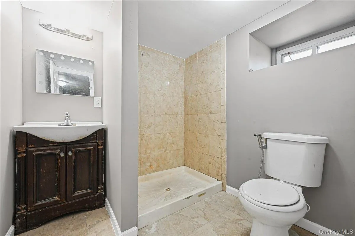 7 High Street, Oyster Bay, NY, 5 Bedrooms Bedrooms, 8 Rooms Rooms,2 BathroomsBathrooms,Residential Lease,For Rent,High,0,1065108 7 High Street, Oyster Bay, NY, 5 Bedrooms Bedrooms, 8 Rooms Rooms,2 BathroomsBathrooms,Residential Lease,For Rent,High,0,1065108