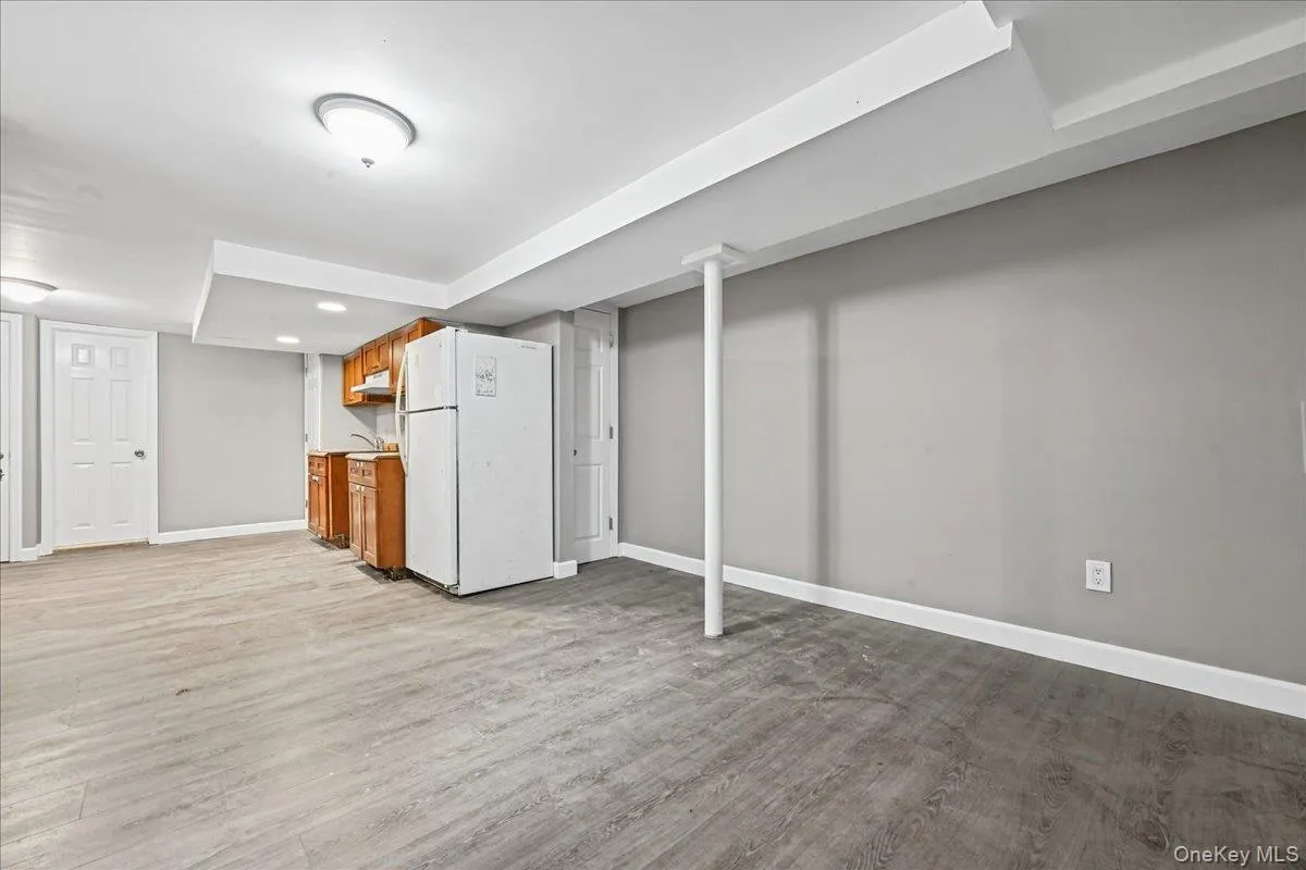 7 High Street, Oyster Bay, NY, 5 Bedrooms Bedrooms, 8 Rooms Rooms,2 BathroomsBathrooms,Residential Lease,For Rent,High,0,1065108 7 High Street, Oyster Bay, NY, 5 Bedrooms Bedrooms, 8 Rooms Rooms,2 BathroomsBathrooms,Residential Lease,For Rent,High,0,1065108