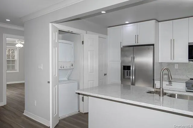 81 Secatogue Avenue, Oyster Bay, NY, 2 Bedrooms Bedrooms, 4 Rooms Rooms,1 BathroomBathrooms,Residential Lease,For Rent,Secatogue,0,1065114 81 Secatogue Avenue, Oyster Bay, NY, 2 Bedrooms Bedrooms, 4 Rooms Rooms,1 BathroomBathrooms,Residential Lease,For Rent,Secatogue,0,1065114