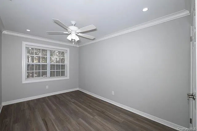 81 Secatogue Avenue, Oyster Bay, NY, 2 Bedrooms Bedrooms, 4 Rooms Rooms,1 BathroomBathrooms,Residential Lease,For Rent,Secatogue,0,1065114 81 Secatogue Avenue, Oyster Bay, NY, 2 Bedrooms Bedrooms, 4 Rooms Rooms,1 BathroomBathrooms,Residential Lease,For Rent,Secatogue,0,1065114